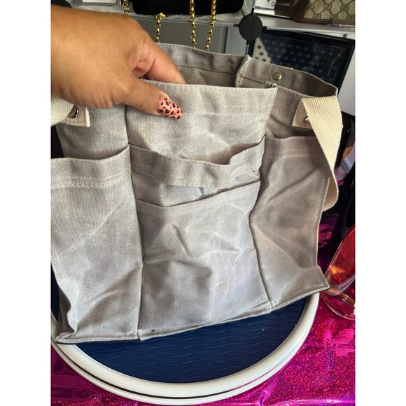 Napa Ca Sterling Vineyards from 2024 exclusive limited edition wine carrier - Picture 5 of 11